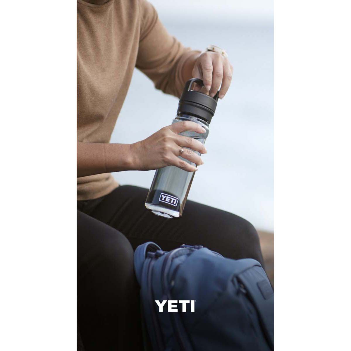 Yeti Yonder 1 L/34 oz. Water Bottle - Power Pink