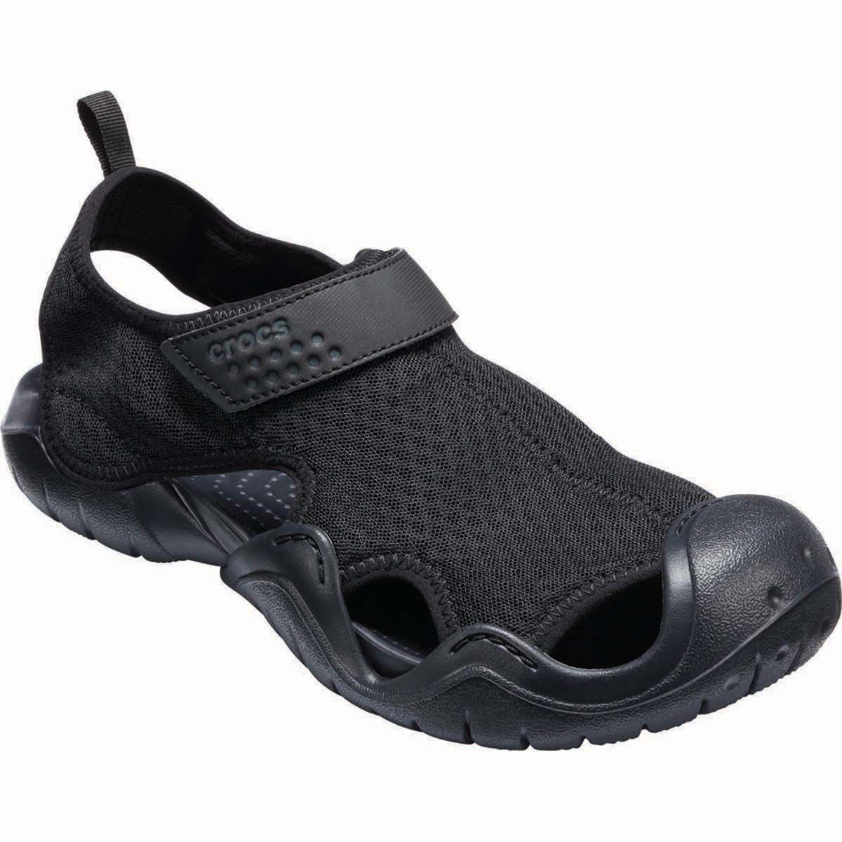 crocs water shoes canada